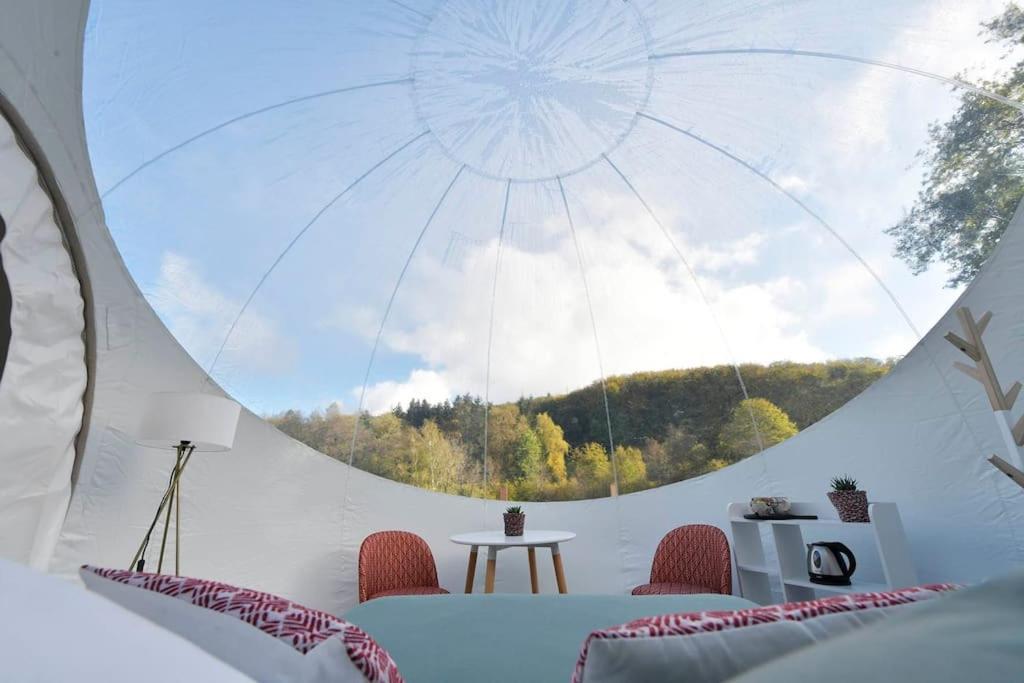 Hotel Bulle Hirondelle Quarré-les-Tombes Exterior foto